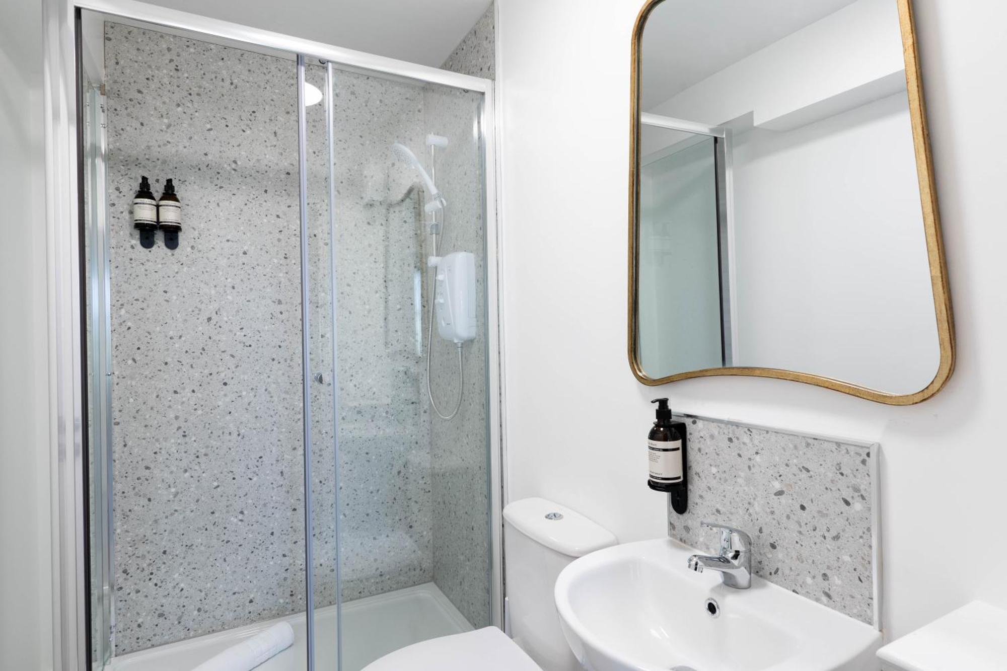 Wellington Place I Your Apartment Bristol Eksteriør bilde