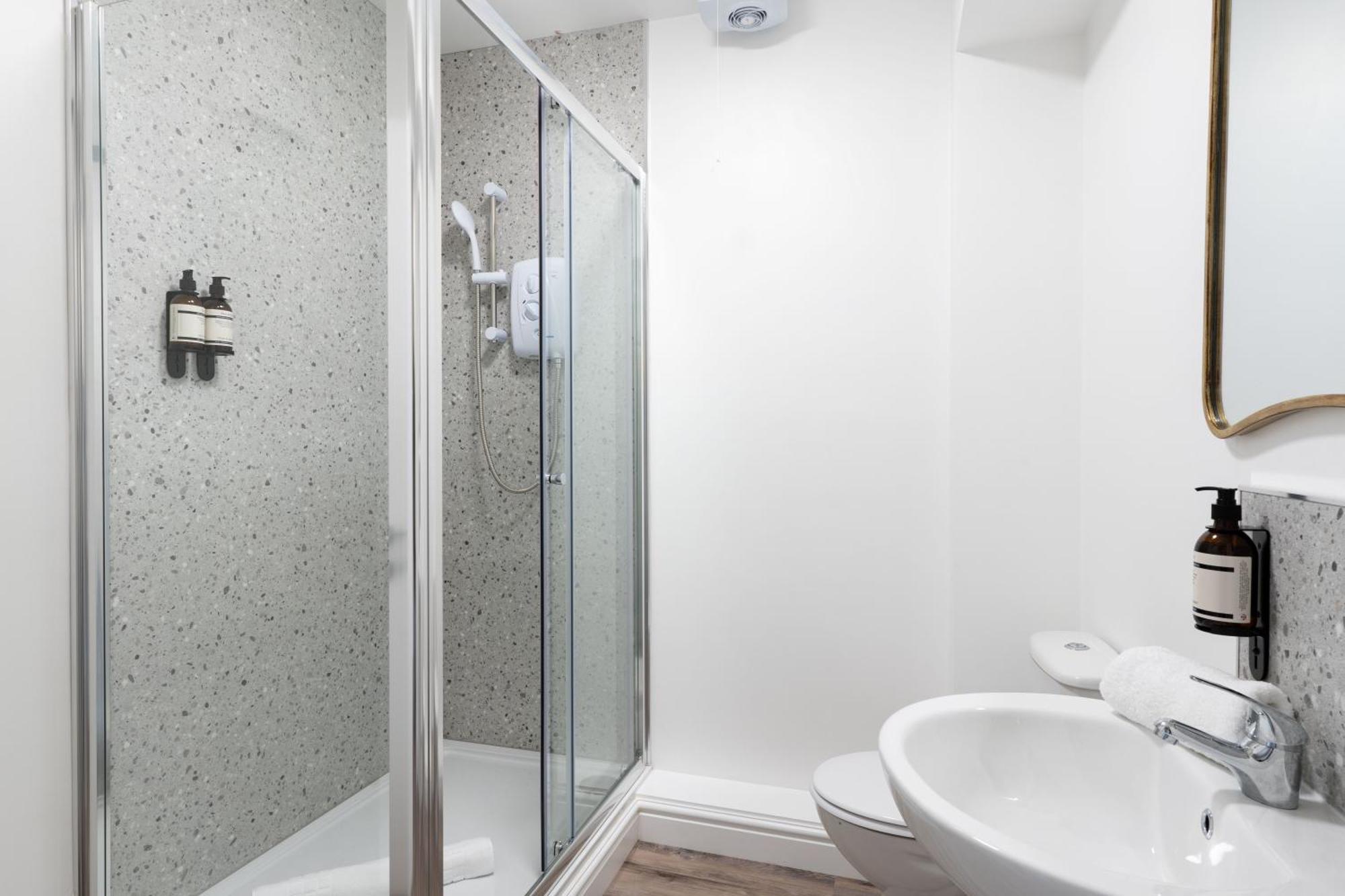 Wellington Place I Your Apartment Bristol Eksteriør bilde